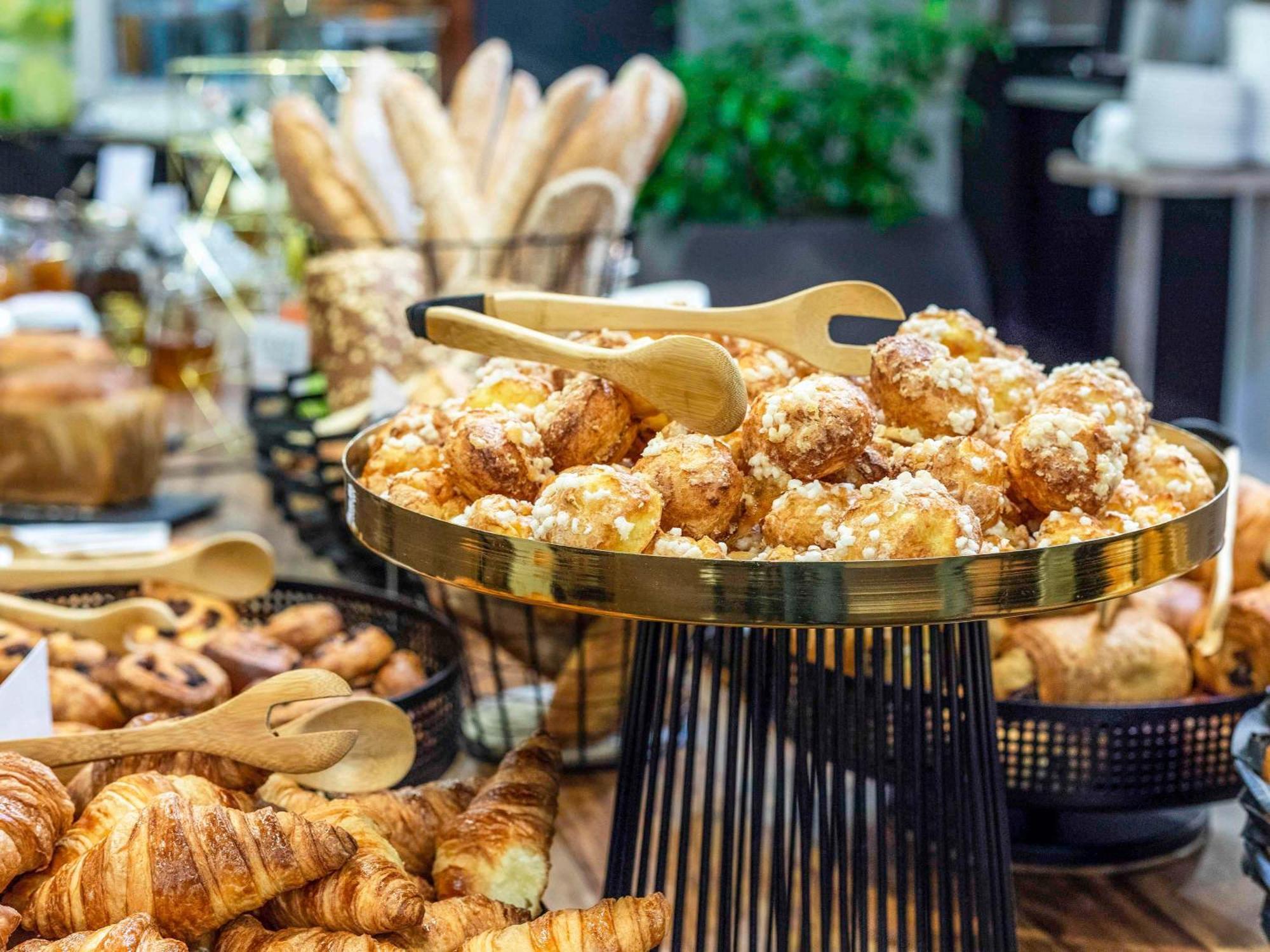 Mercure Moulins Centre De Paris Hotel