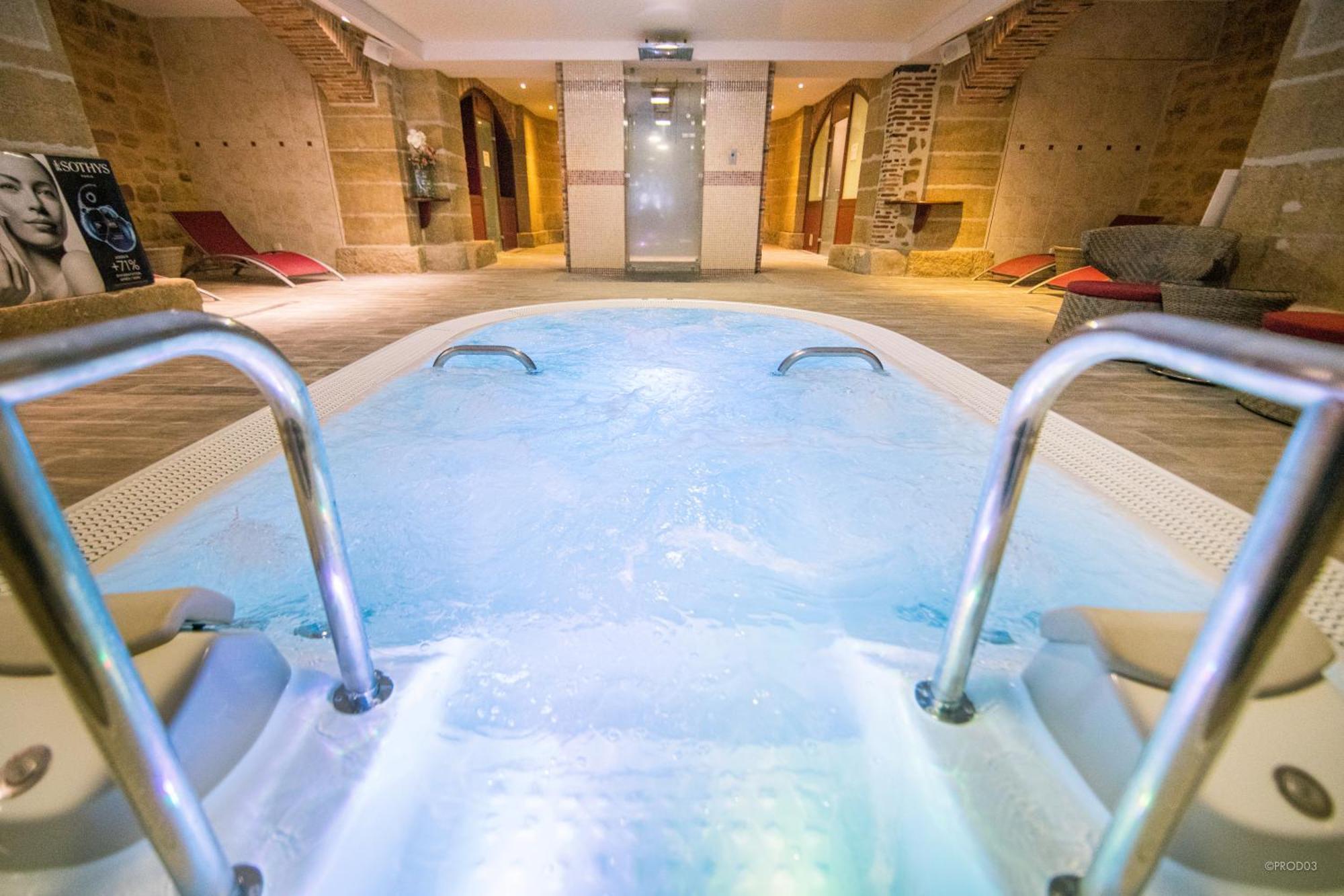 Mercure Moulins Centre De Paris